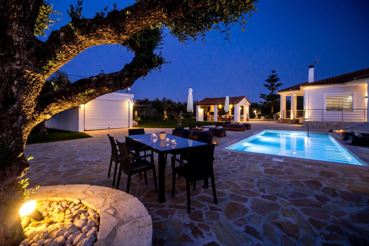 Villa Ellania Ambelokipoi  Exterior photo